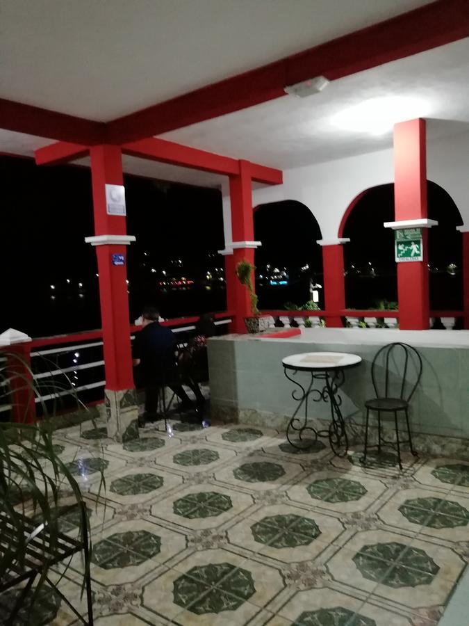 Hotel La Union Flores Extérieur photo