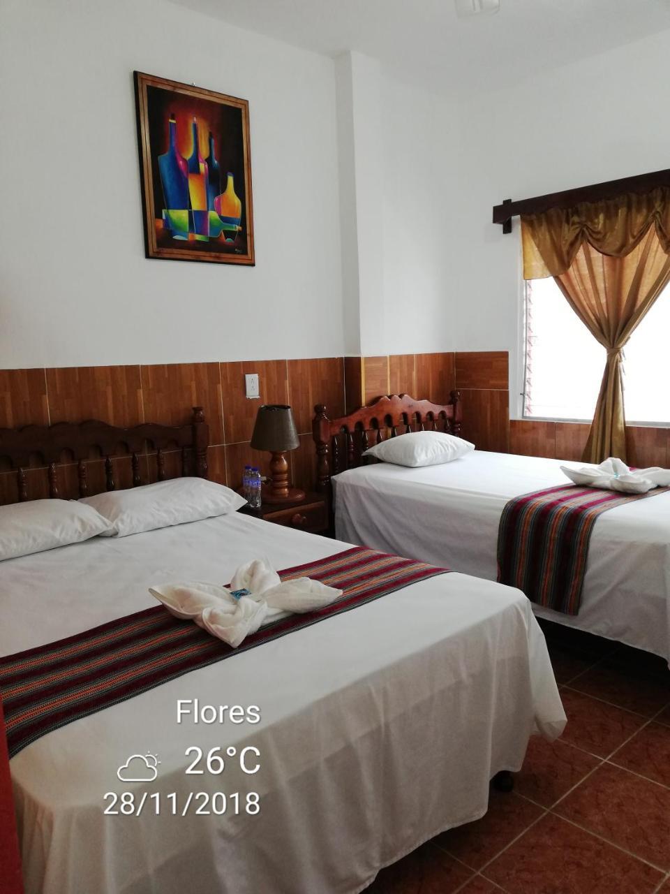 Hotel La Union Flores Extérieur photo