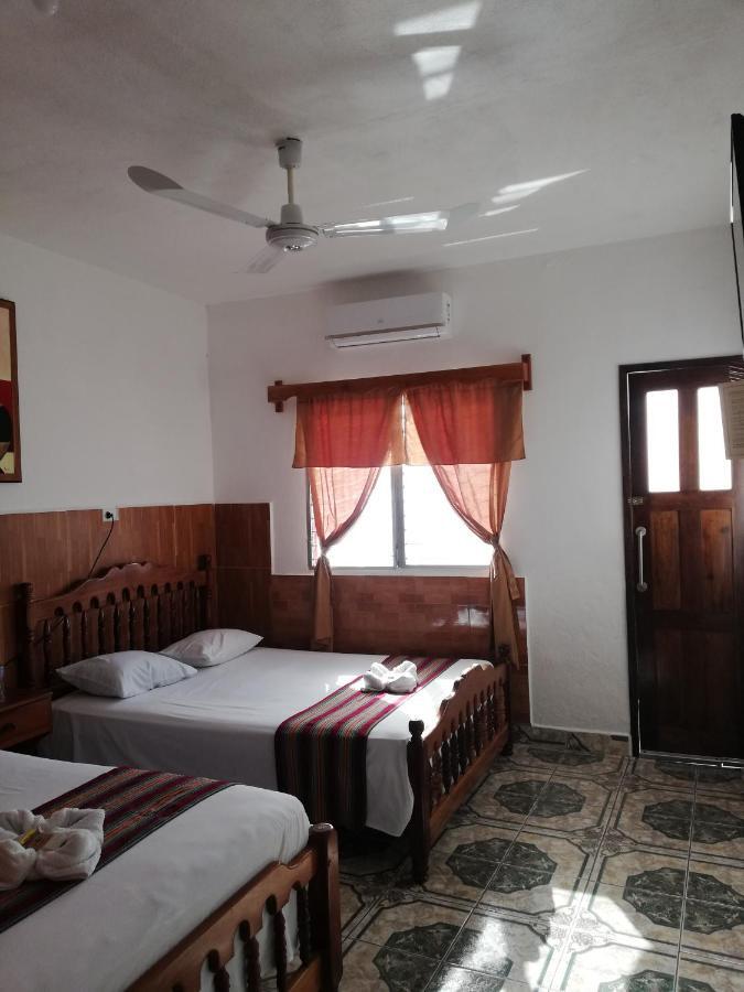 Hotel La Union Flores Extérieur photo