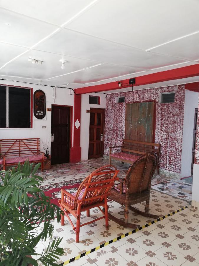 Hotel La Union Flores Extérieur photo