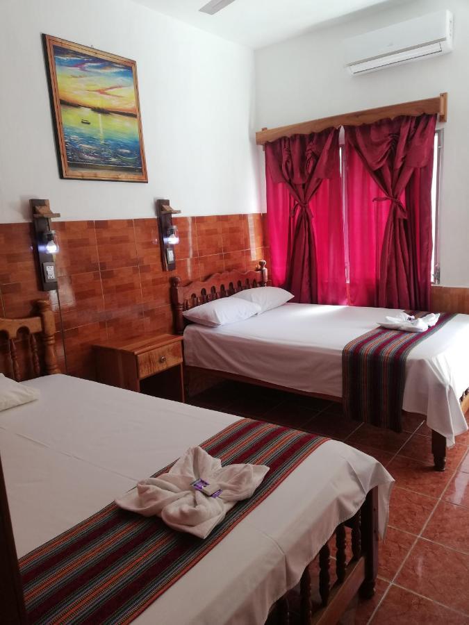 Hotel La Union Flores Extérieur photo