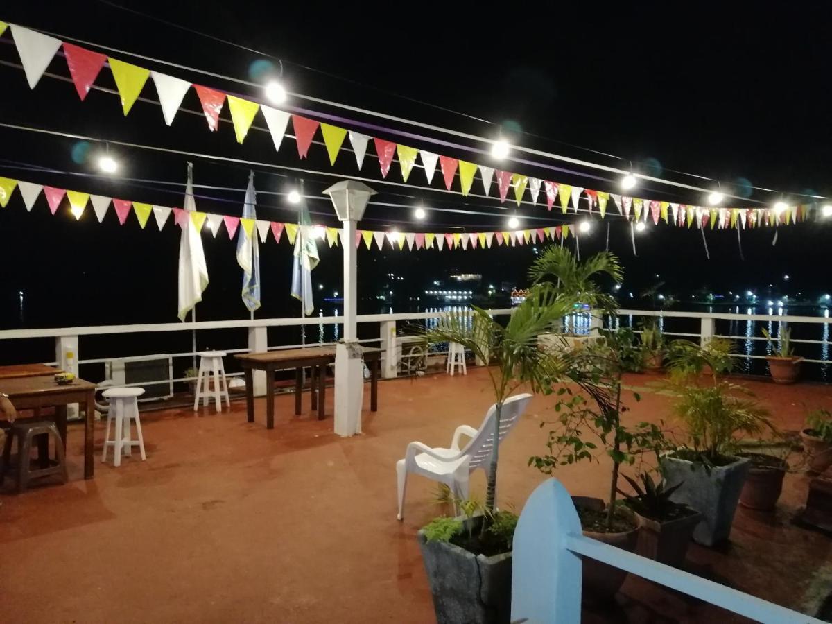 Hotel La Union Flores Extérieur photo